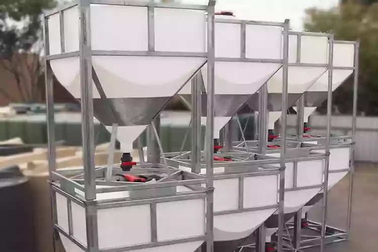 Конические ёмкости прямоугольные из полиэтилена